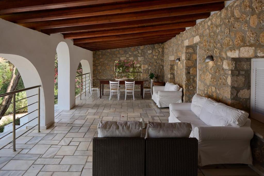 Villa Artemis In Small Kounoupi פורטו הלי מראה חיצוני תמונה